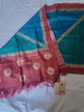 India Silk Mark Scarf Shawl 100% Natural Silk Blue Green Gold Red NWT